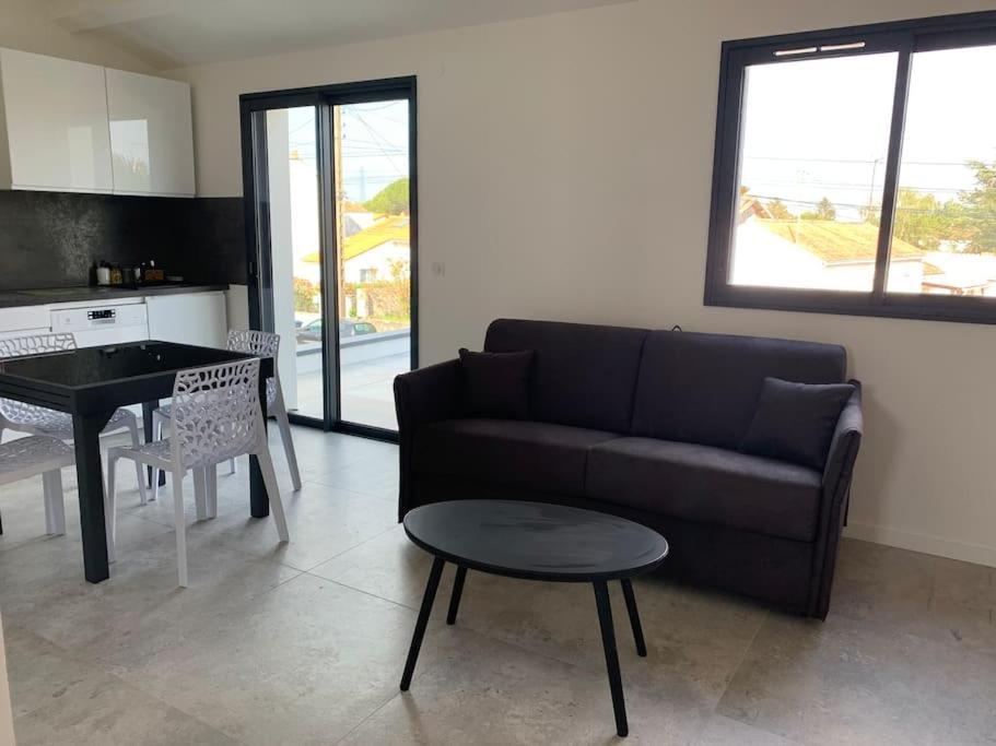 לה רושל Maison Terrasse Proche Centre Ville Et Ile De Re מראה חיצוני תמונה