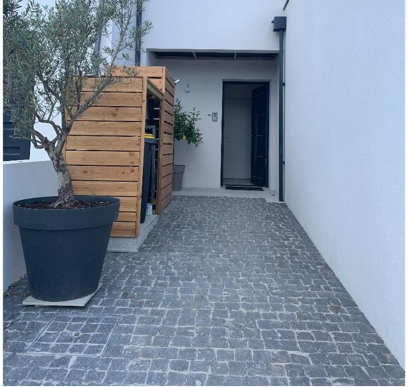 לה רושל Maison Terrasse Proche Centre Ville Et Ile De Re מראה חיצוני תמונה